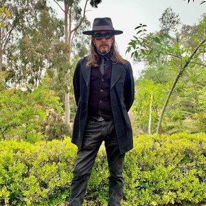 Meet your Posher, Justin